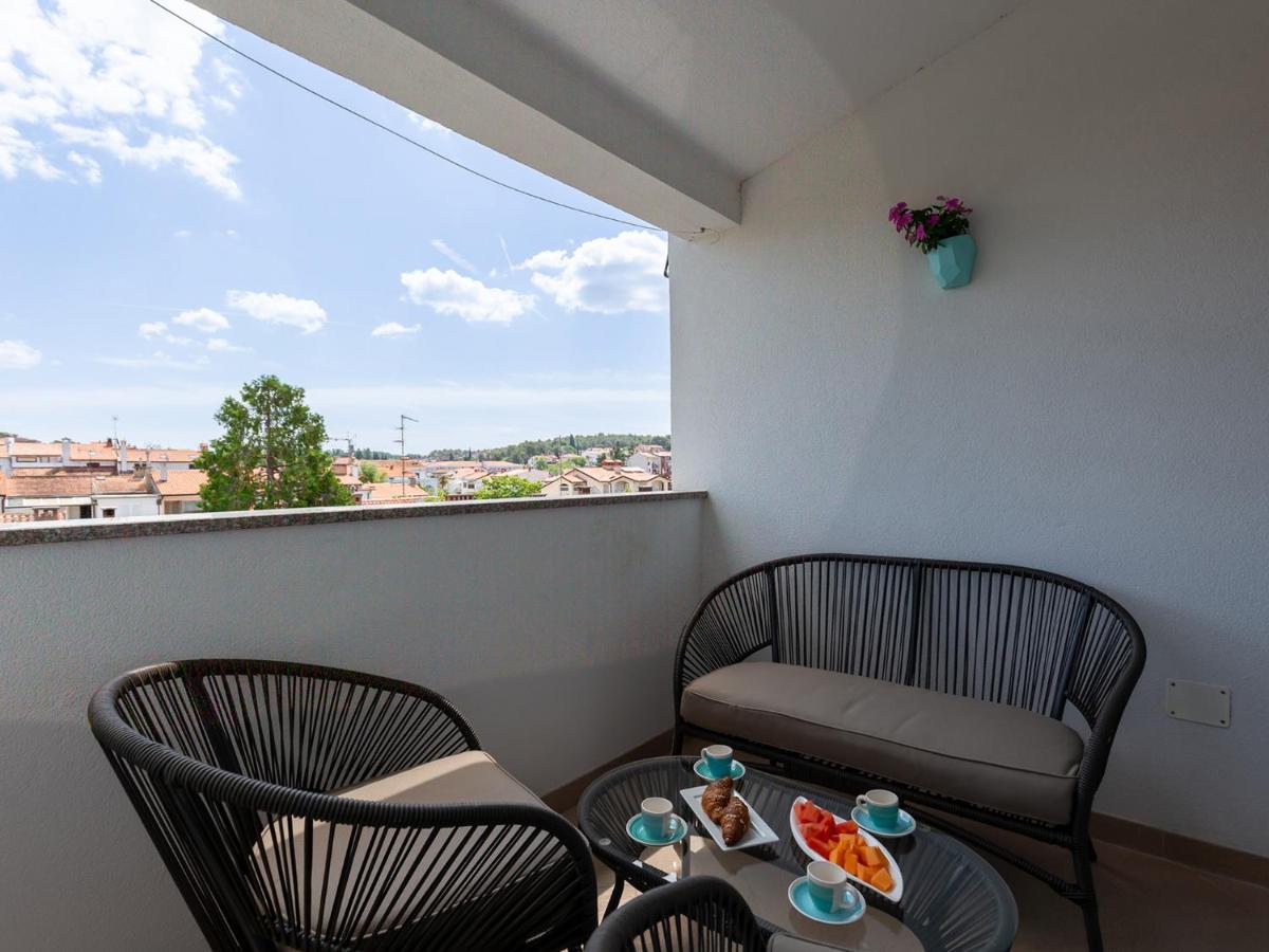 Amoroso Apartment 200M From Sea Poreč Extérieur photo